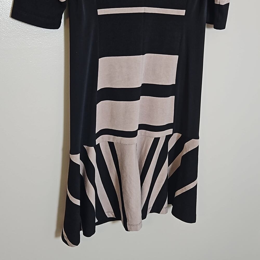 Gabby Skye Beige & Black Fit & Flare Dress Sz 8 - Picture 9 of 12